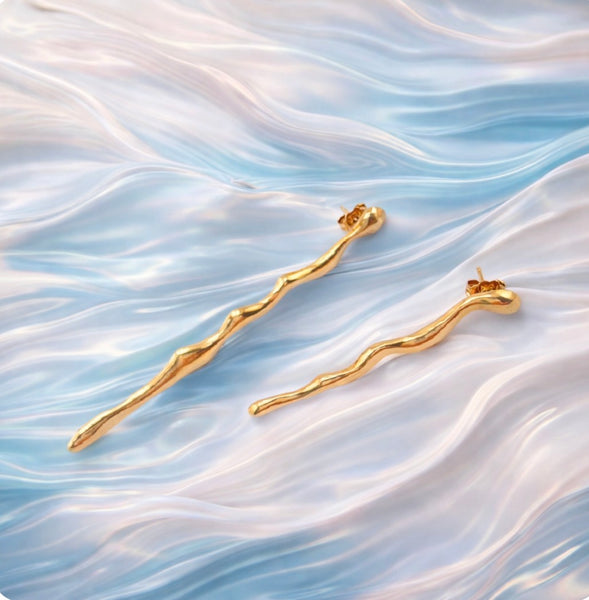 Orecchini Fluid – Design Fluido Ispirato al Movimento dell’Acqua